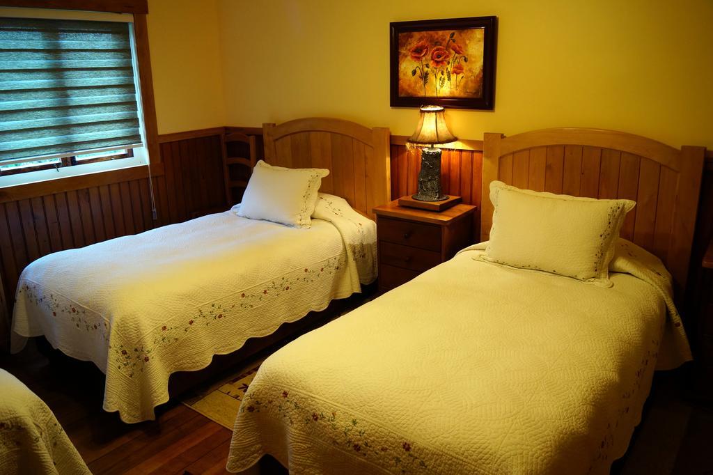 بورتو فاراس Tradicion Austral Bed & Breakfast الغرفة الصورة